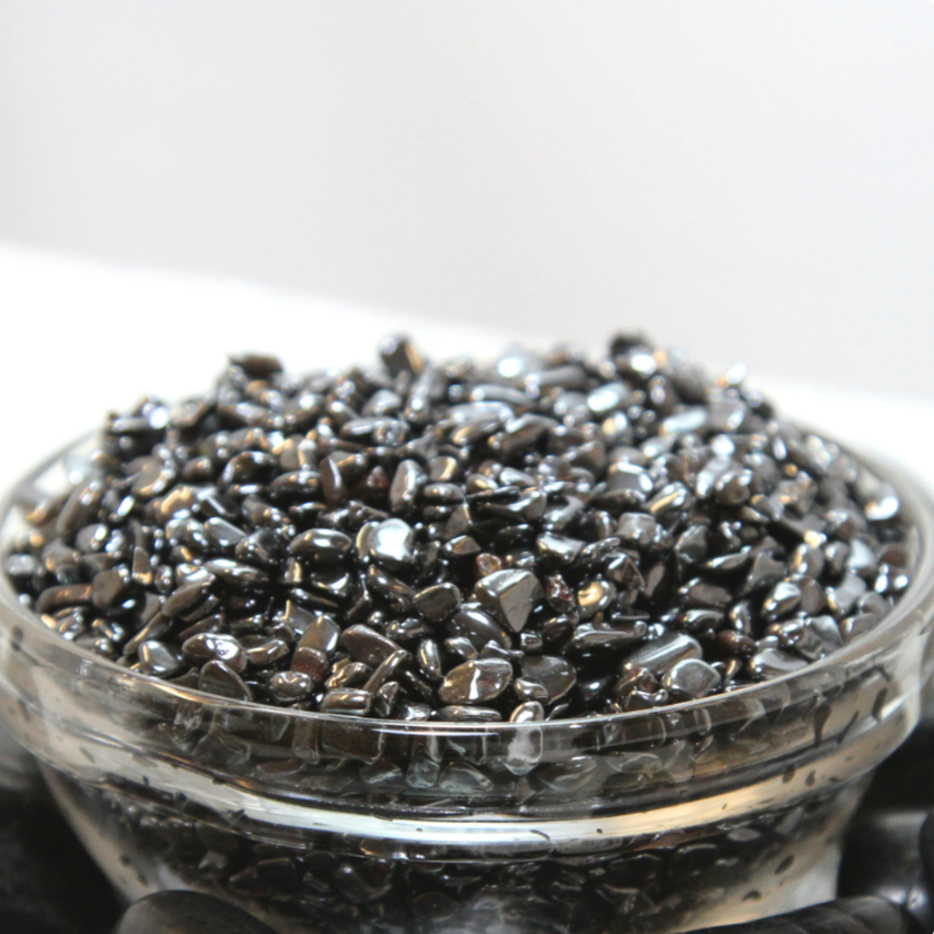 Hematite Natural Gemstone Chips – Raw Brazilian Crystals