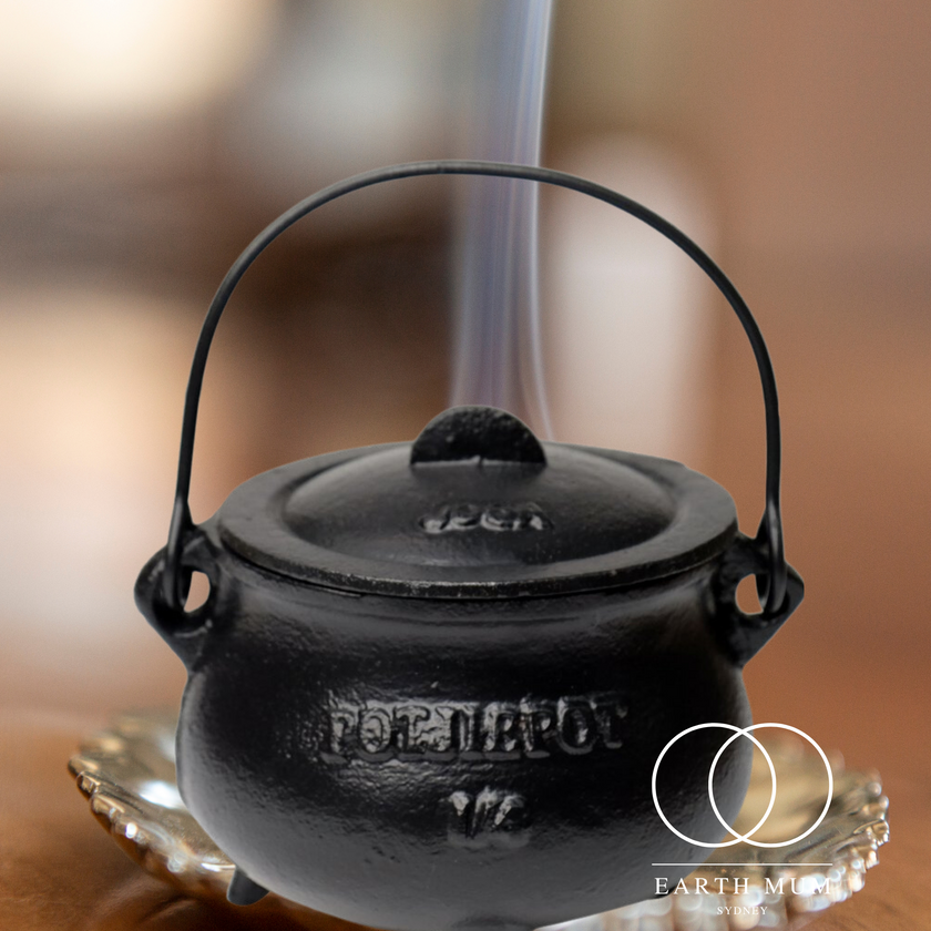Cast Iron Cauldron Potjiepot with Lid - Ritual & Smudging Cauldron