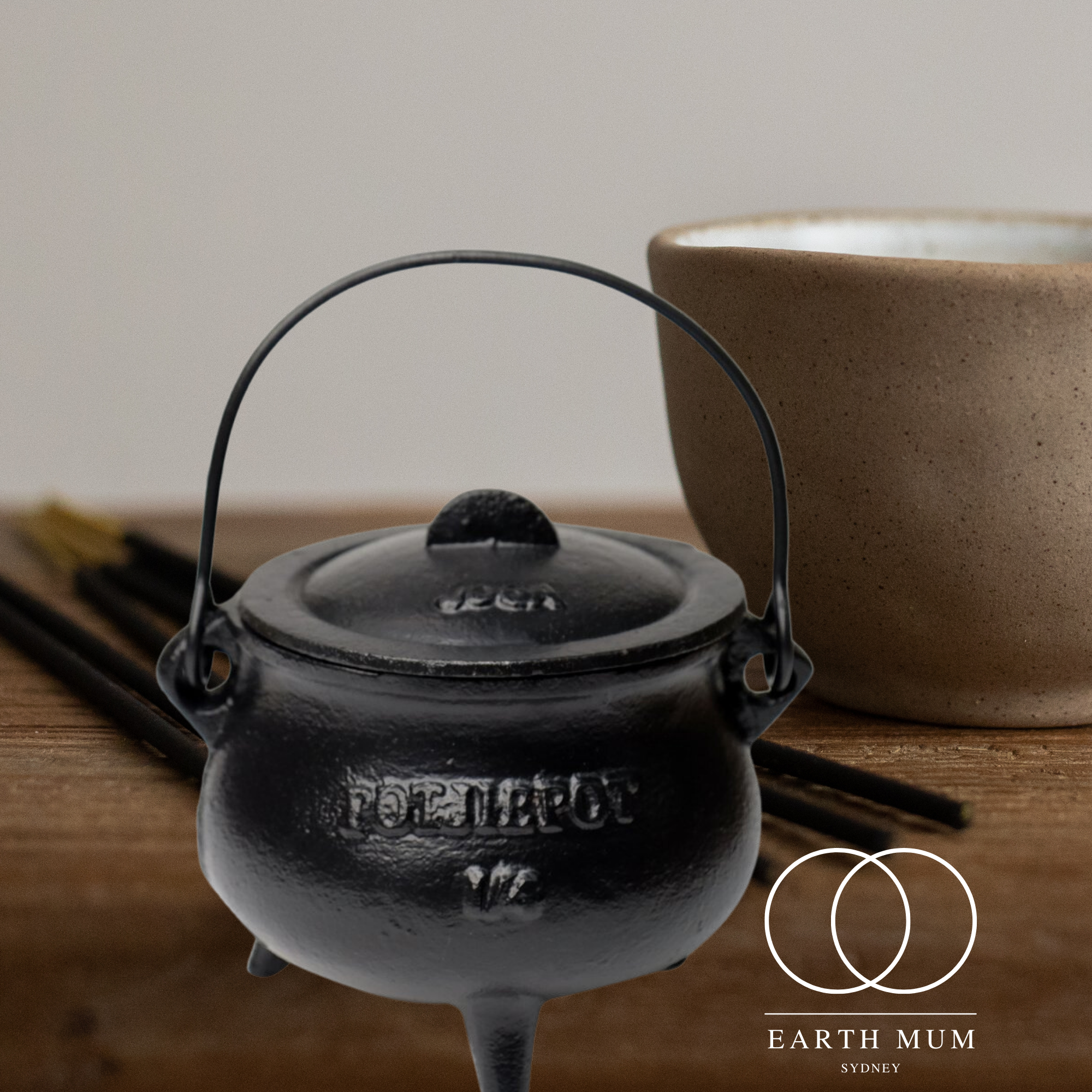 Cast Iron Cauldron Potjiepot with Lid - Ritual & Smudging Cauldron