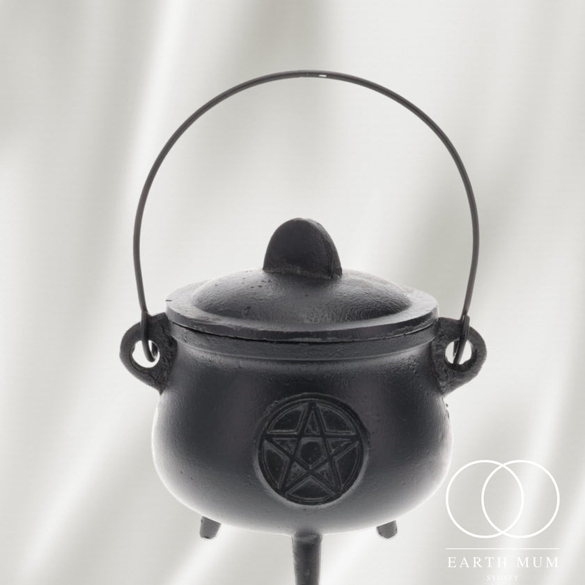 Cauldron, Pentacle, Cast Iron Black, Size 12cm x 15cm