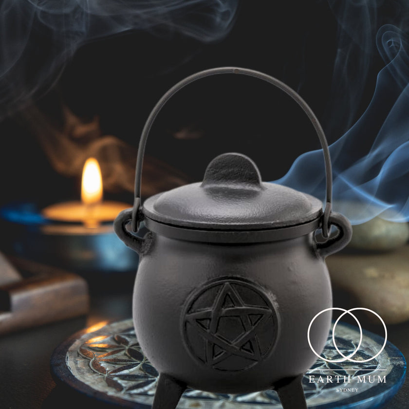 Cauldron, Large Pot Belly Pentagram, Cast Iron Black, Size 15cm x 22cm