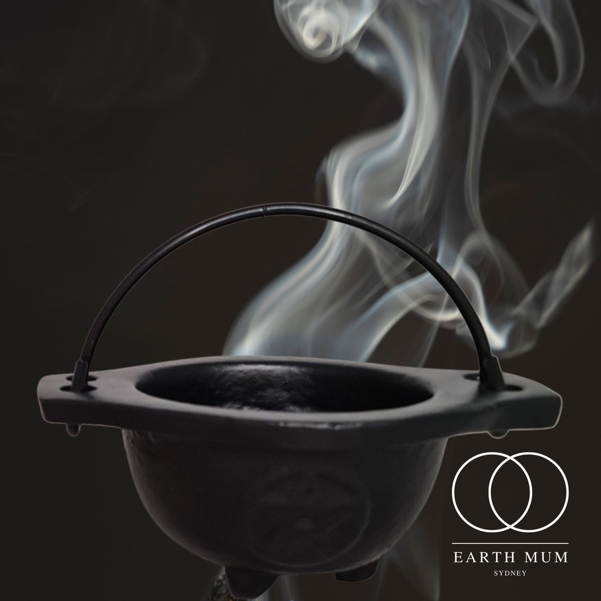 Cauldron Pentagram Open Cast Iron, 5cm x 9cm x 12.5cm